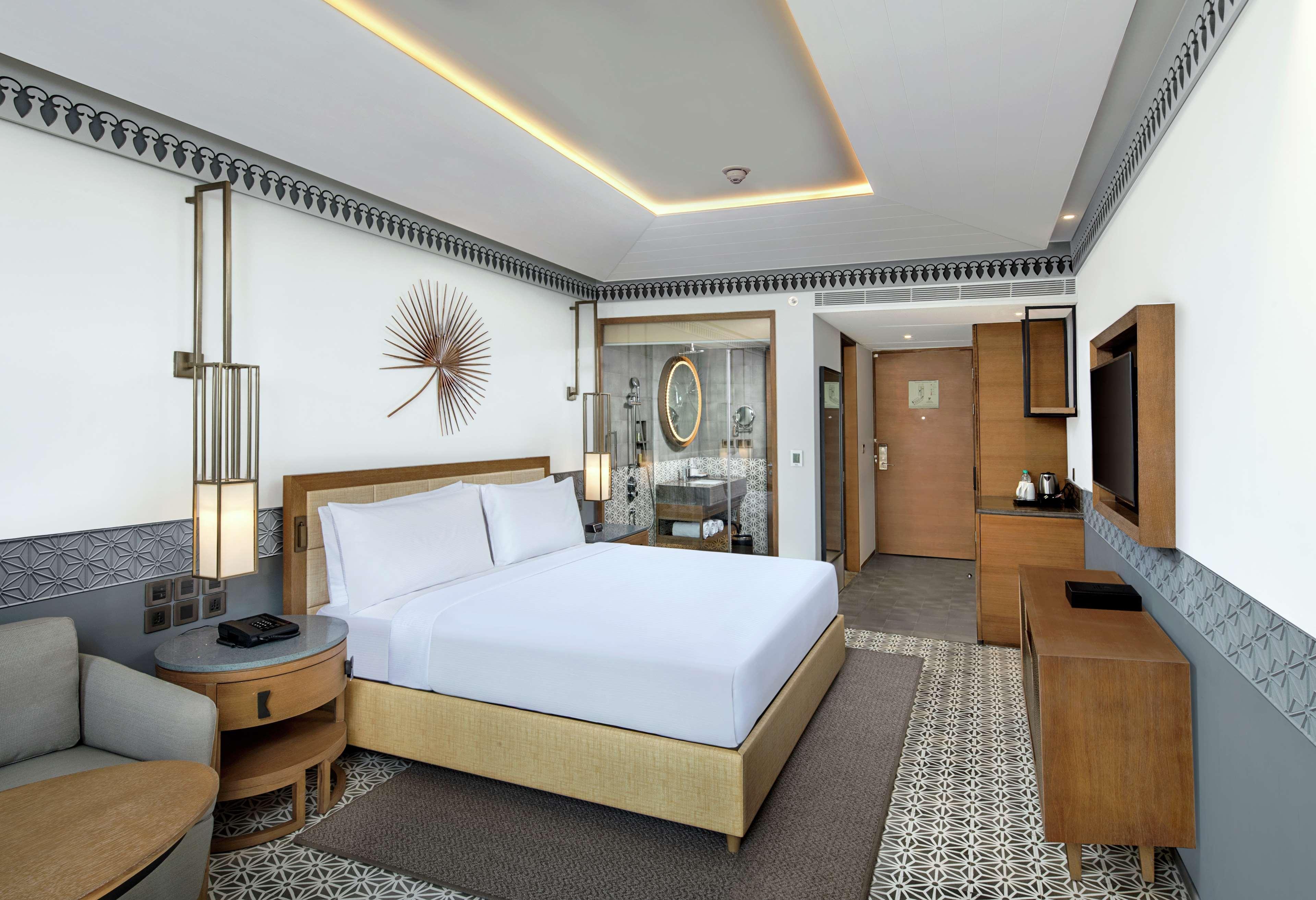 Hotel Doubletree By Hilton Goa - Panaji Esterno foto