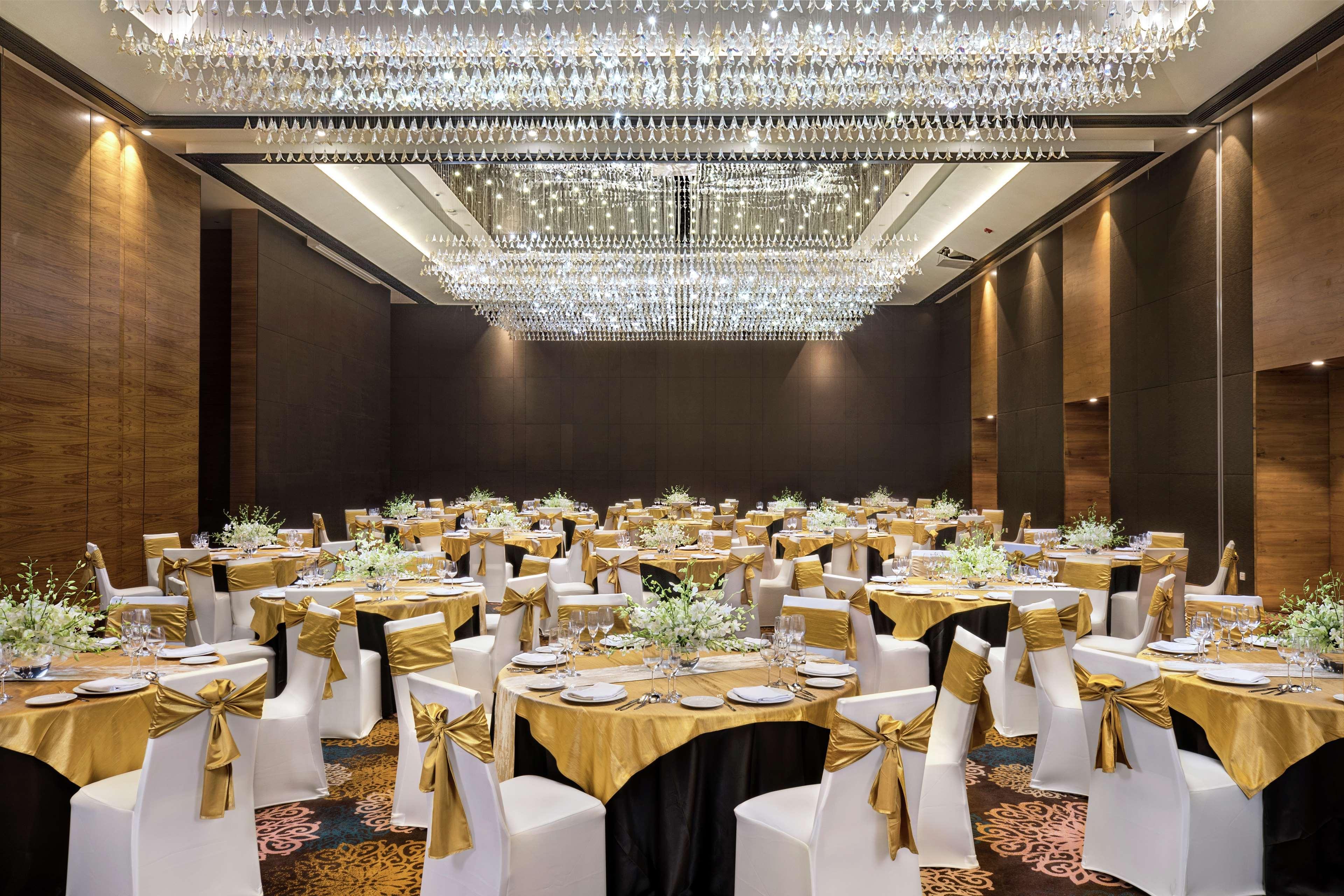 Hotel Doubletree By Hilton Goa - Panaji Esterno foto