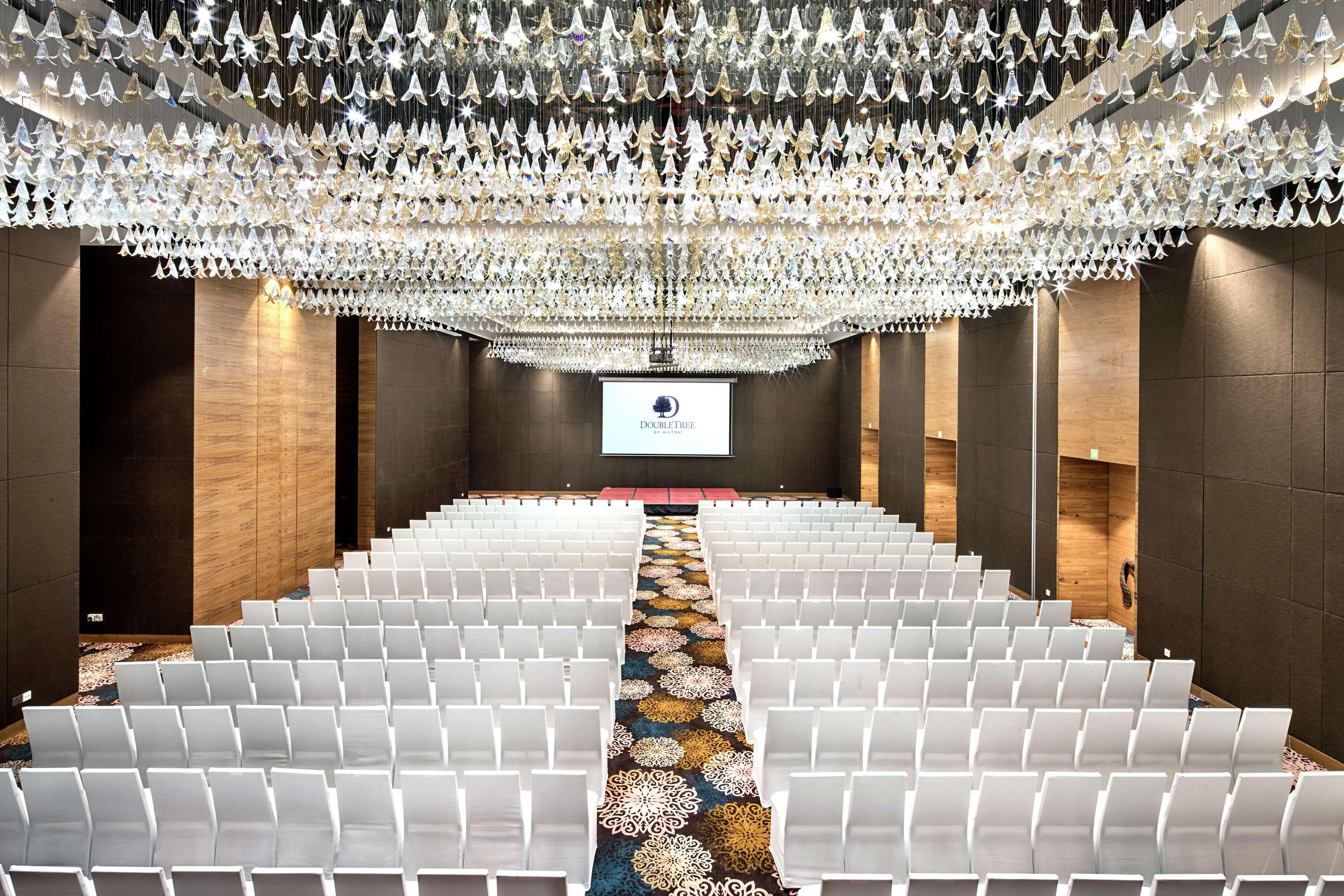 Hotel Doubletree By Hilton Goa - Panaji Esterno foto