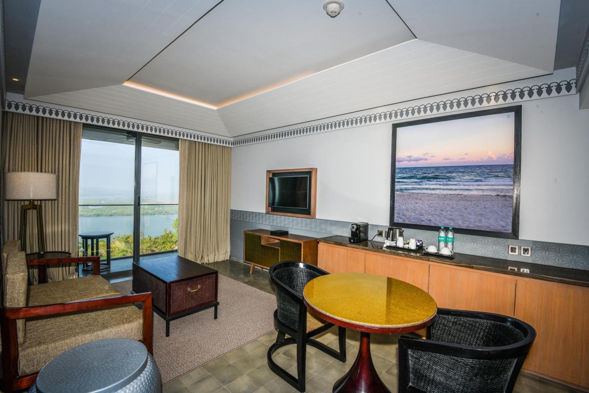 Hotel Doubletree By Hilton Goa - Panaji Esterno foto