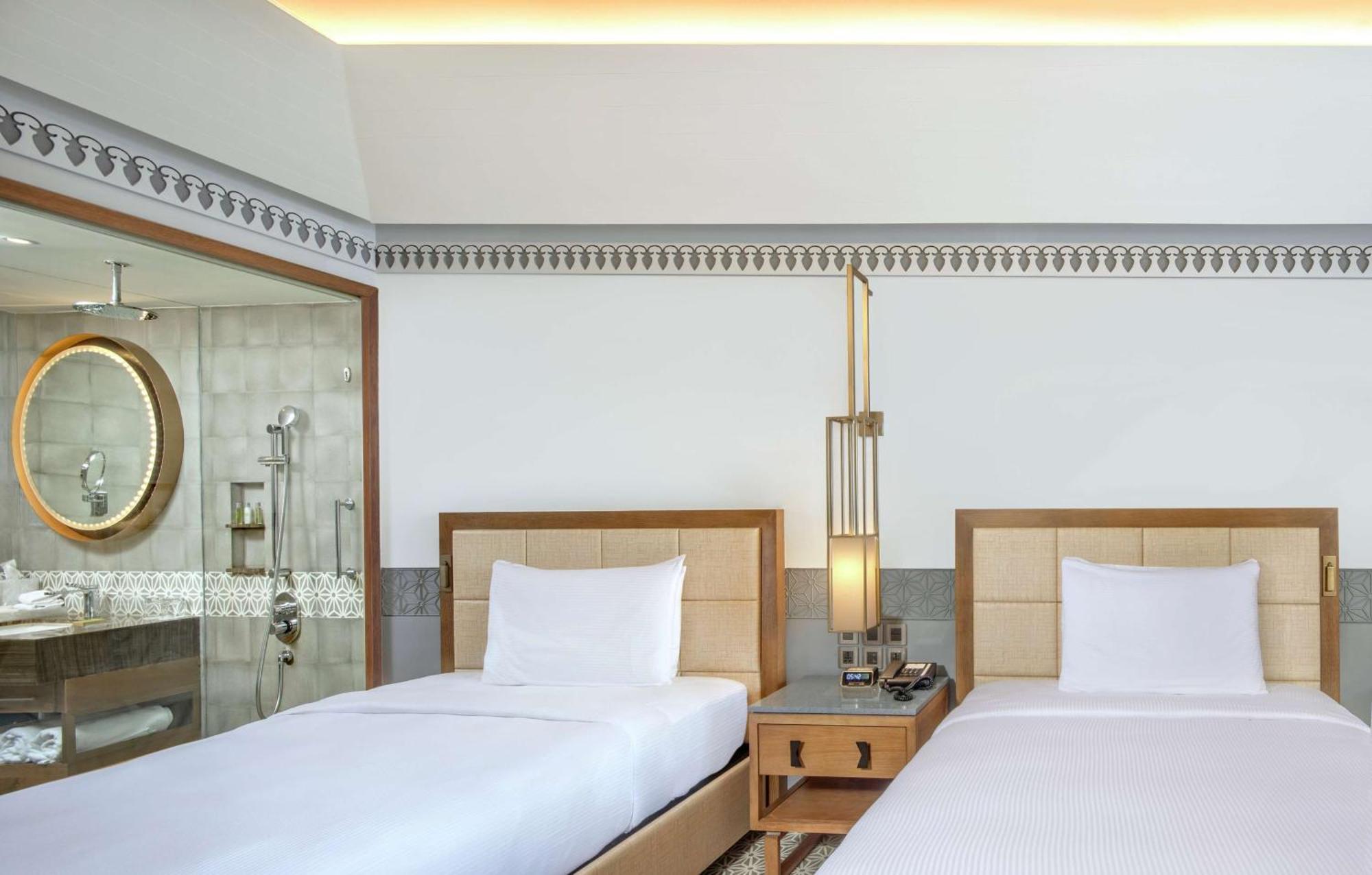 Hotel Doubletree By Hilton Goa - Panaji Esterno foto