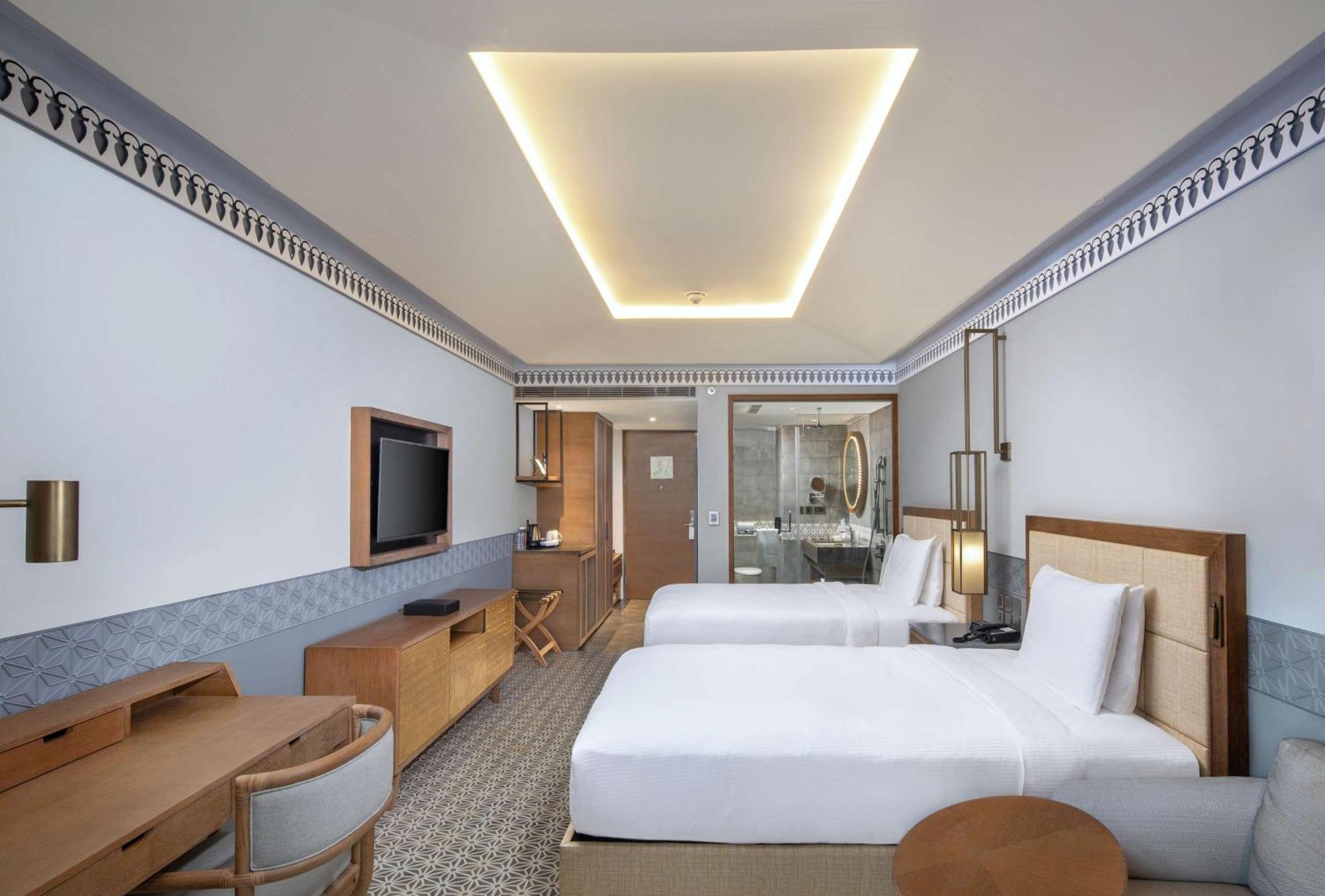 Hotel Doubletree By Hilton Goa - Panaji Esterno foto