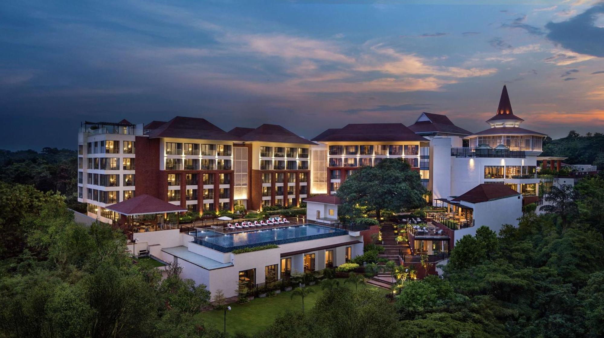 Hotel Doubletree By Hilton Goa - Panaji Esterno foto